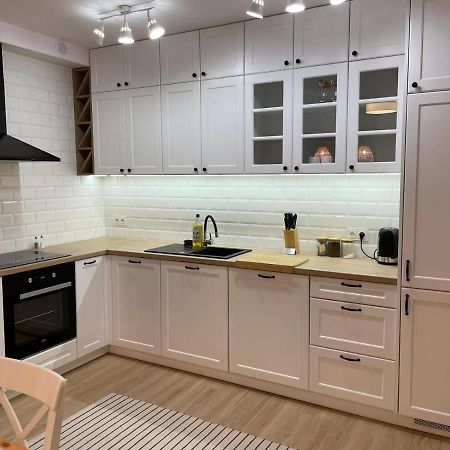 Apartamenty Guzik 22 Krosno Bagian luar foto