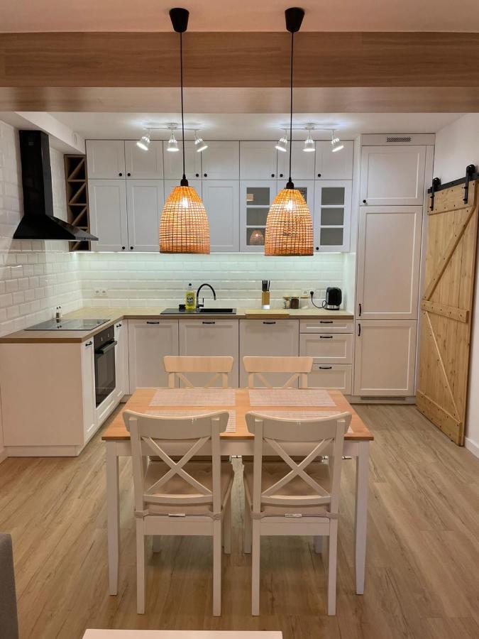 Apartamenty Guzik 22 Krosno Bagian luar foto
