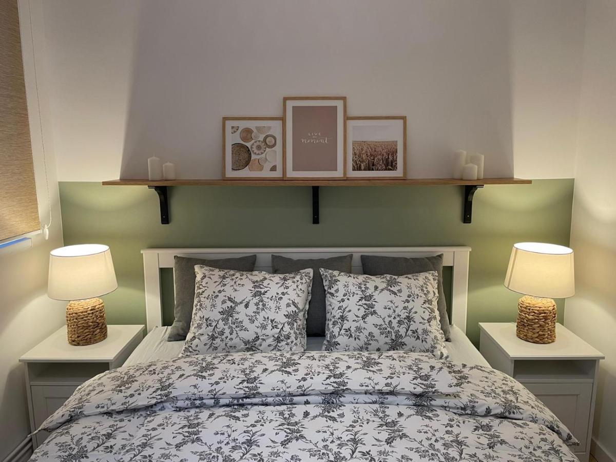 Apartamenty Guzik 22 Krosno Bagian luar foto