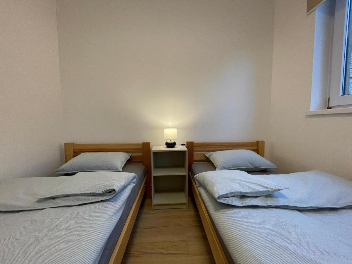 Apartamenty Guzik 22 Krosno Bagian luar foto